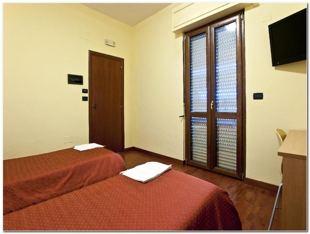 צ'ריניולה Hotel Veronese מראה חיצוני תמונה
