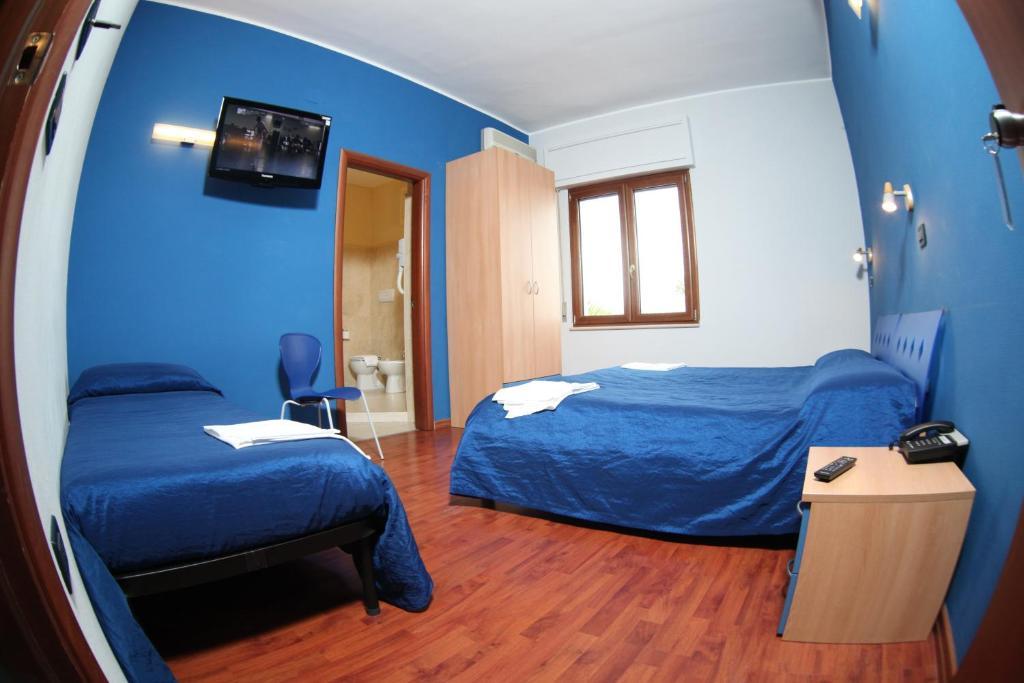 צ'ריניולה Hotel Veronese חדר תמונה